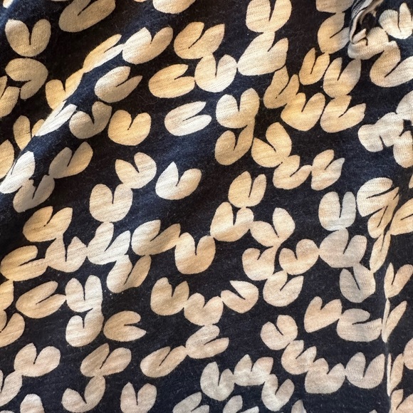 Navy and white print tank - Picture 2 of 3